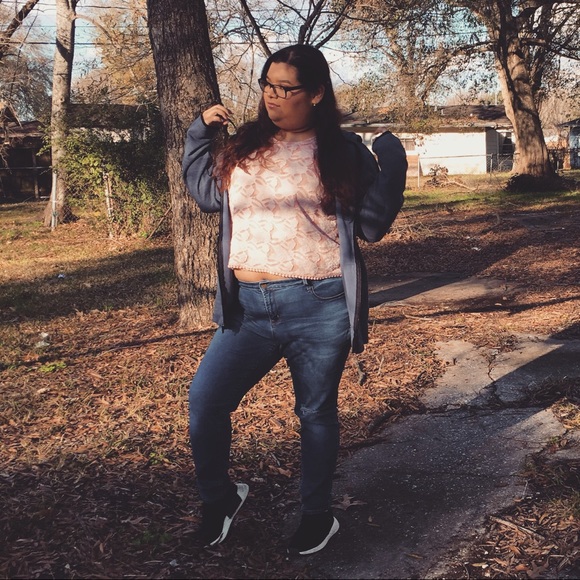 Peach colored shirt - Picture 5 of 5